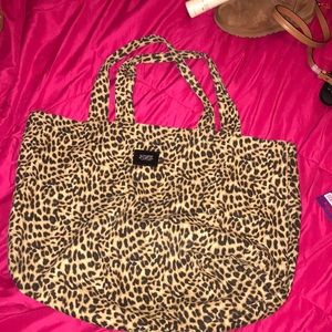 VS Pink Leopard tote bag.